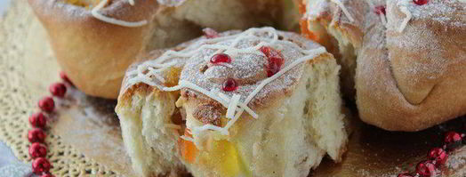 праздничные булочки с марципаном и цукатами. Шаг 11