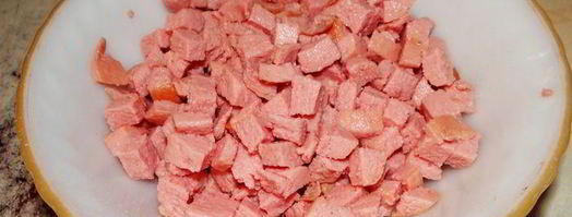 пресные витые плюшки с сосисками и сыром. Шаг 2