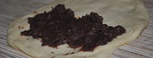 шоколадные булочки розочки. Шаг 3