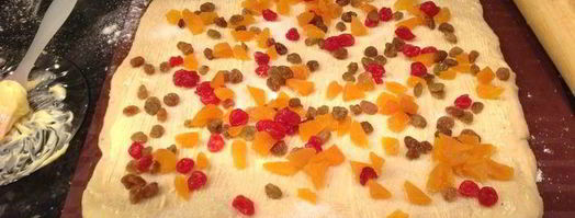 традиционные булочки с фруктами. Шаг 6