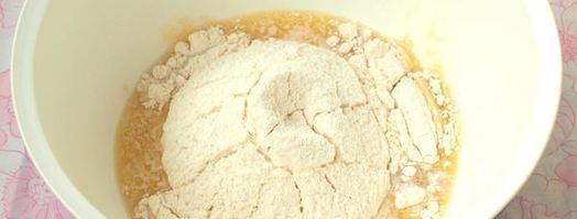 ватрушки с джемом. Шаг 2