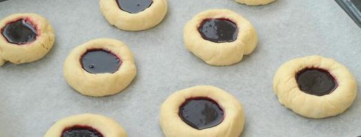 ватрушки с джемом. Шаг 5