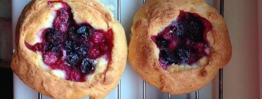 ватрушки с ягодами на творожном тесте. Шаг 6