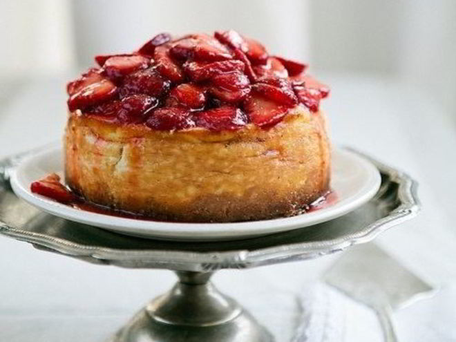 Рецепт чизкейка нью-йорк с клубничным соусом