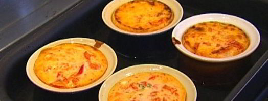 чизкейки со сладким перцем на листьях салата. Шаг 5