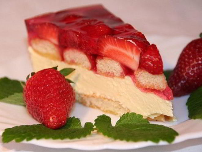 Рецепт нежного чизкейка с клубникой без выпечки