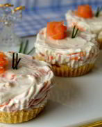 Закусочные мини-чизкейки со слабосоленой семгой