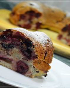 Домашний кекс с вишней и шоколадом