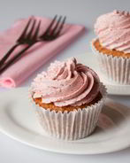 Капкейки с клубничным кремом