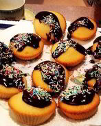 Капкейки с шоколадной глазурью