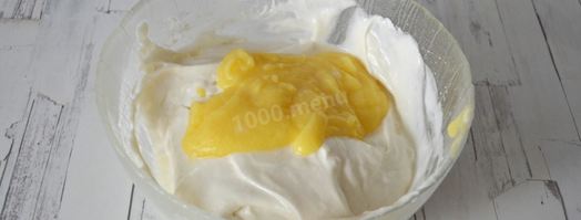 кекс на яичных белках со смородиной. Шаг 5