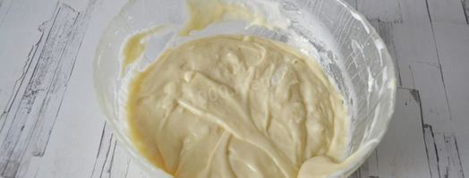 кекс на яичных белках со смородиной. Шаг 6