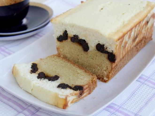 Рецепт кекса с черносливом и творогом