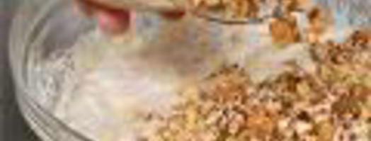 кекс с орехами и изюмом. Шаг 3