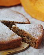 Кекс с тыквой, морковью и орехами