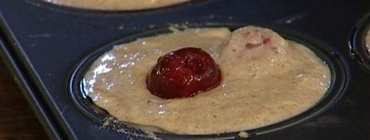 кексы с вишней. Шаг 8