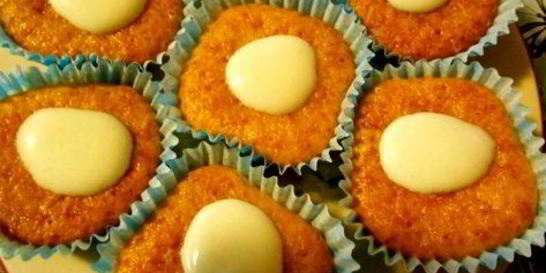 Кексы в бумажных формочках