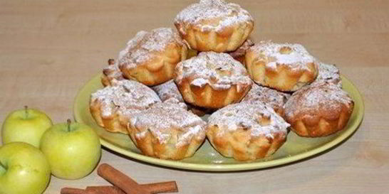 Нежные яблочные кексы с корицей