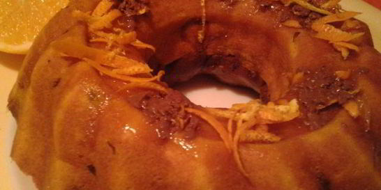 Шоколадно-тыквенные кексы под апельсиновой карамелью