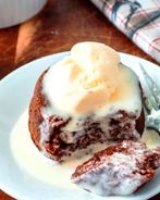 Шоколадный фондан с ванильным мороженым по ГОСТу