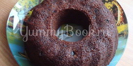 Шоколадный кекс с яблоком и изюмом