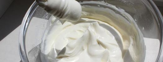 сливочные капкейки с шоколадной начинкой и сырным кремом. Шаг 3