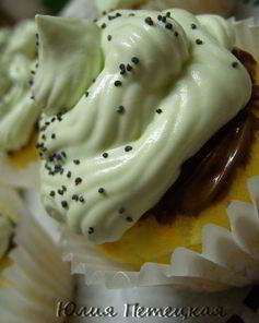 Творожные капкейки с нутеллой и сливочным кремом