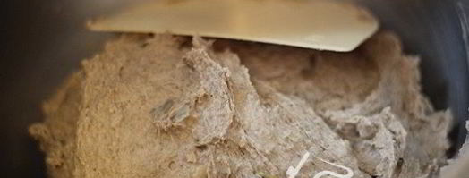 хлеб с творогом и тыквенными семечками на ржаной закваске. Шаг 3