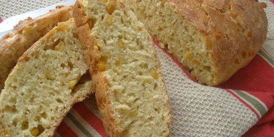 Кукурузный хлеб с зернами