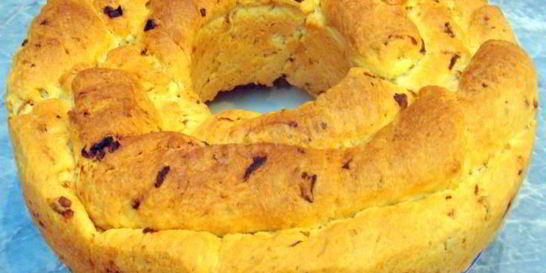 Луковый воздушный хлеб