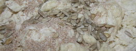 медовый хлеб с отрубями и семечками подсолнечника. Шаг 2