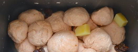 разборный томатный хлеб с начинкой. Шаг 8