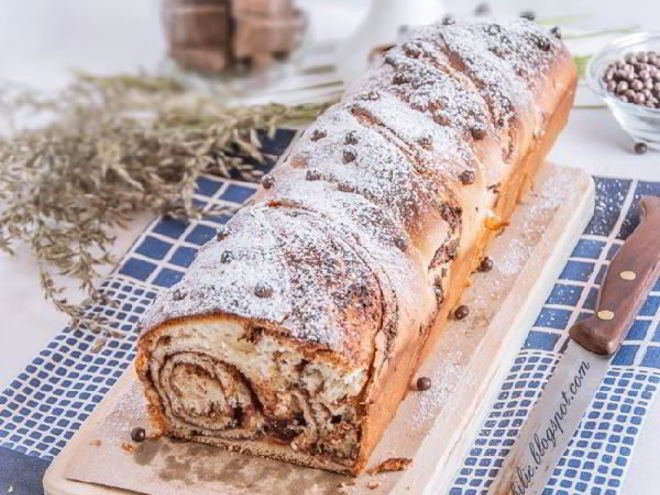 Рецепт сладкого хлеба на сыворотке с молочным шоколадом