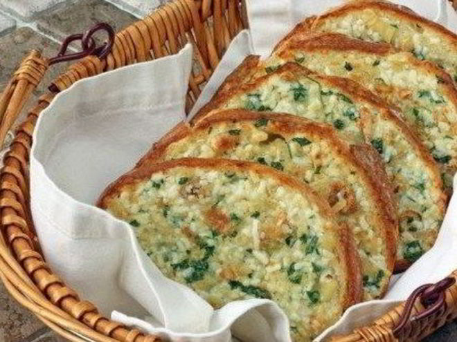 Рецепт запеченного хлеба с чесноком