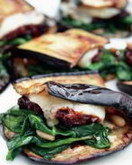 Конвертики из баклажанов