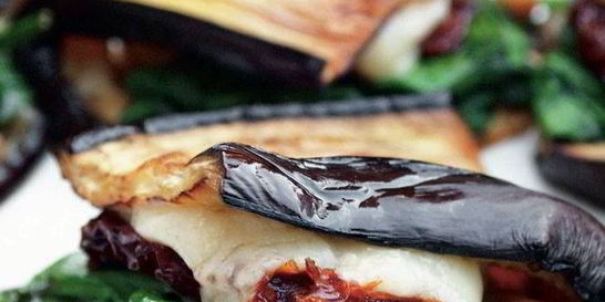 Конвертики из баклажанов