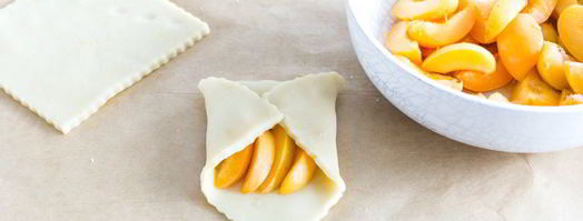 конвертики с абрикосами. Шаг 6