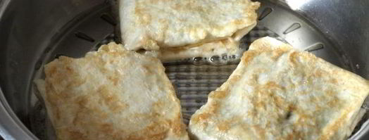 конвертики из лаваша с сыром и зеленью. Шаг 7