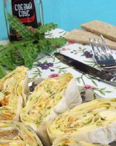 Лаваш с курицей и корейской морковкой