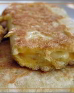 Лаваш с сыром в яйце