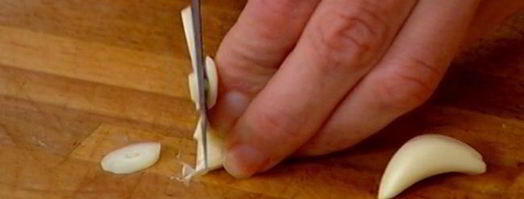 лаваш с яйцом, селедкой и зеленью. Шаг 3