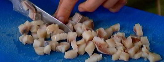 лаваш с яйцом, селедкой и зеленью. Шаг 6