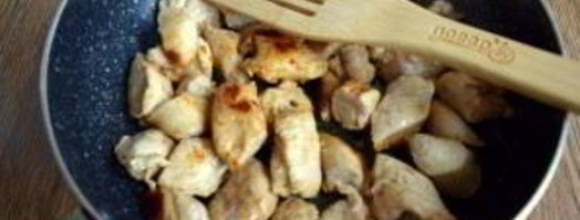 ролл из лаваша с курицей и овощами. Шаг 4