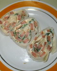 Рулетики из лаваша с рыбой