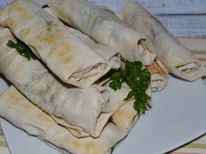 Рецепт рулетиков из лаваша