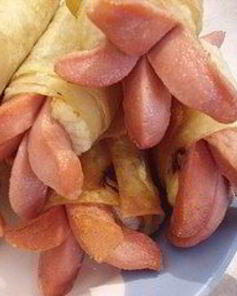 Сосиски с сыром в лаваше