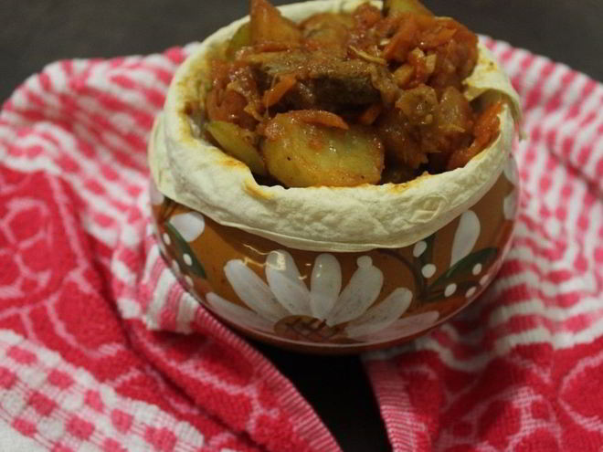 Рецепт свиной вырезки с овощами в лаваше