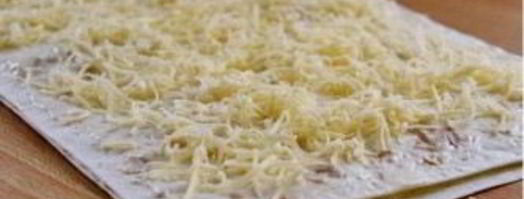 сырный рулет в лаваше. Шаг 9