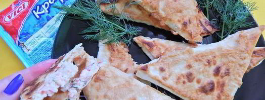 закуска из крабовых палочек в лаваше, обжаренная. Шаг 13