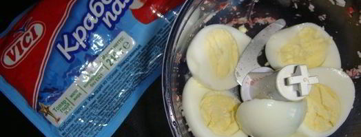 закуска из крабовых палочек в лаваше, обжаренная. Шаг 3